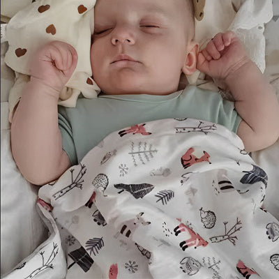 Couverture bebe renard enfant dort
